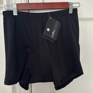 Men’s black 4ucycling 3XL cycling shorts. Mesh on bottom.